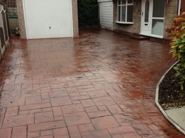 If you would like advice or a quote for a new driveway in Urmston, contact us on 0161 945 1208