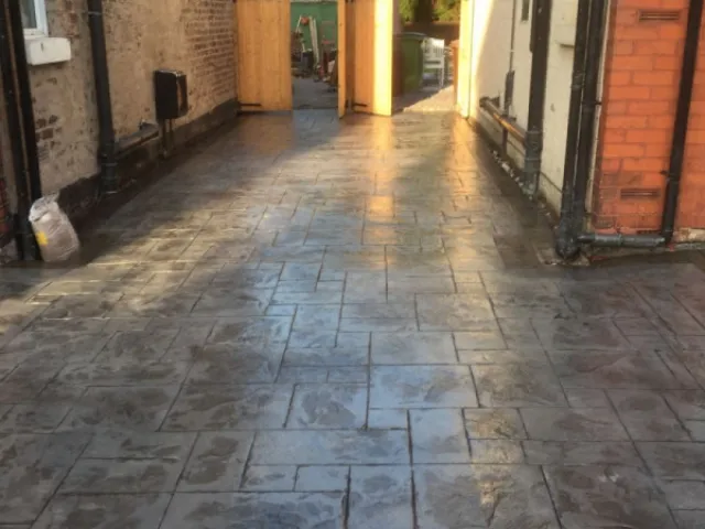 Shared driveway re-surface Cheadle Hulme 4 Shared driveway re-surface Cheadle Hulme 4