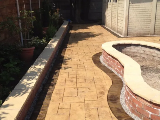 New concrete driveway in Cheadle New concrete driveway in Cheadle