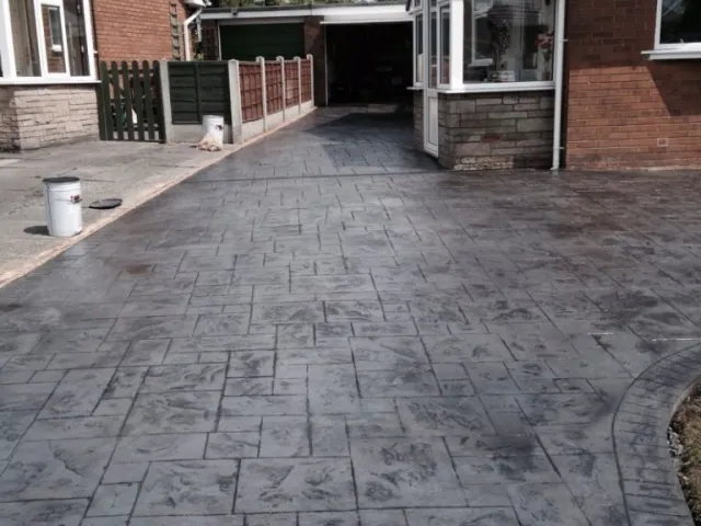 Ash grey with charcoal release colour driveway Ash grey with charcoal release colour driveway
